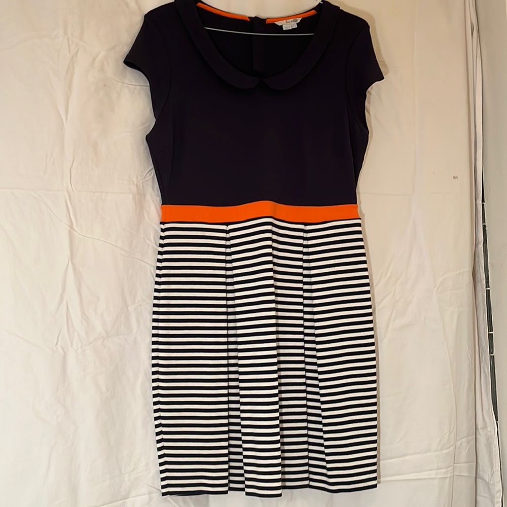 Come bid me adieu in this sweet nautical slip dress by Boden.
